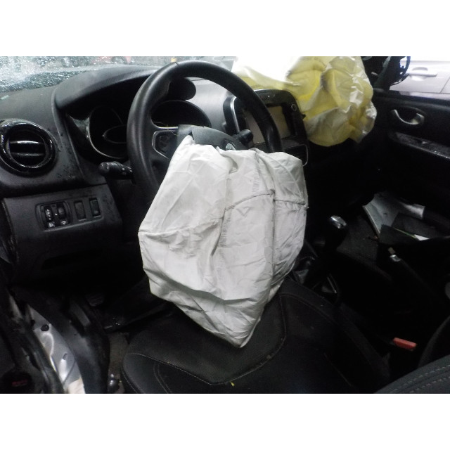 Bomba del aire acondicionado Renault Clio IV (5R) (2012 - actualidad) Hatchback 5-drs 0.9 Energy TCE 90 12V (H4B-408(H4B-B4))