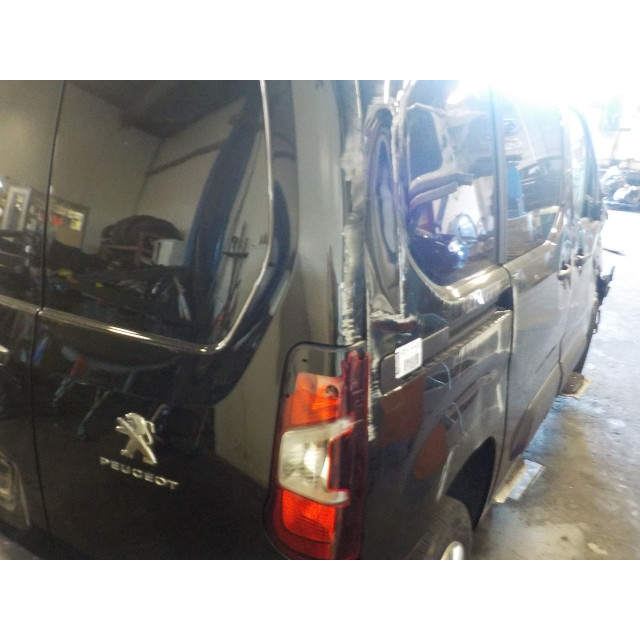 Mecanismo de cierre central eléctrico del bloqueo de la puerta delantera derecha Peugeot Partner (EF/EU) (2019 - actualidad) Van 1.5 BlueHDi 75 (DV5RE(YHW))