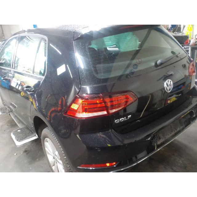 Liberación del freno de mano Volkswagen Golf VII (AUA) (2015 - 2020) Hatchback 1.0 TSI 12V BlueMotion (DKRF)