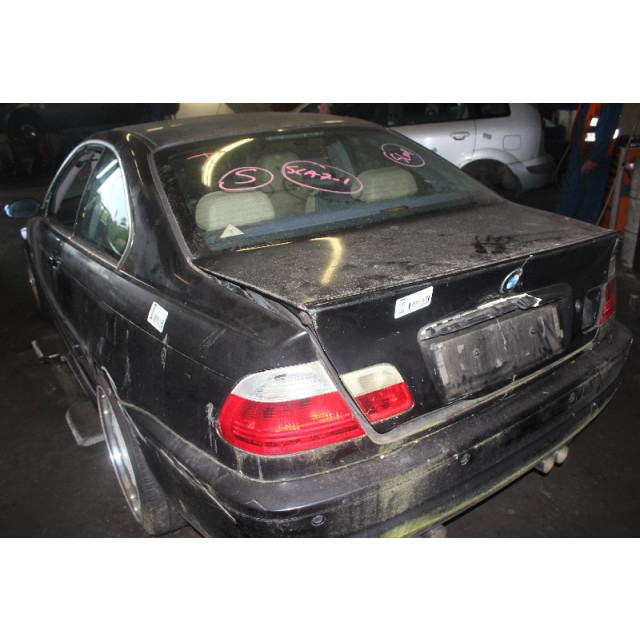 Puerta del airbag delantera derecha BMW 3 serie (E46/2) (1998 - 2000) Coupé 328 Ci 24V (M52-B28TU(286S2))