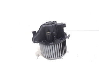 Motor del ventilador de calentador Fiat Stilo (192A/B) (2001 - 2006) Hatchback 1.6 16V (182.B.6000(Euro 3))