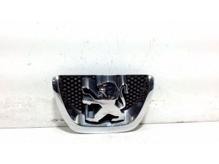 Emblema Peugeot 207/207+ (WA/WC/WM) (2006 - 2013) Hatchback 1.4 16V (ET3J4(KFU))