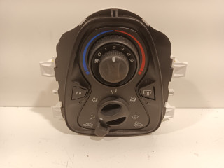 Calefactor del salpicadero Toyota Aygo (B40) (2014 - 2018) Hatchback 1.0 12V VVT-i (1KR-FE)