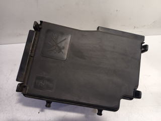 Caja de fusibles Opel Vivaro (2016 - 2019) Van 1.6 CDTi BiTurbo 125 (R9M-452(R9M-D4))