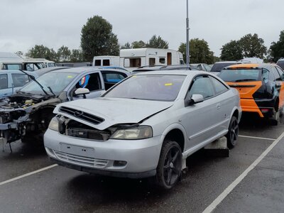 Opel Coupé 2.2 16V